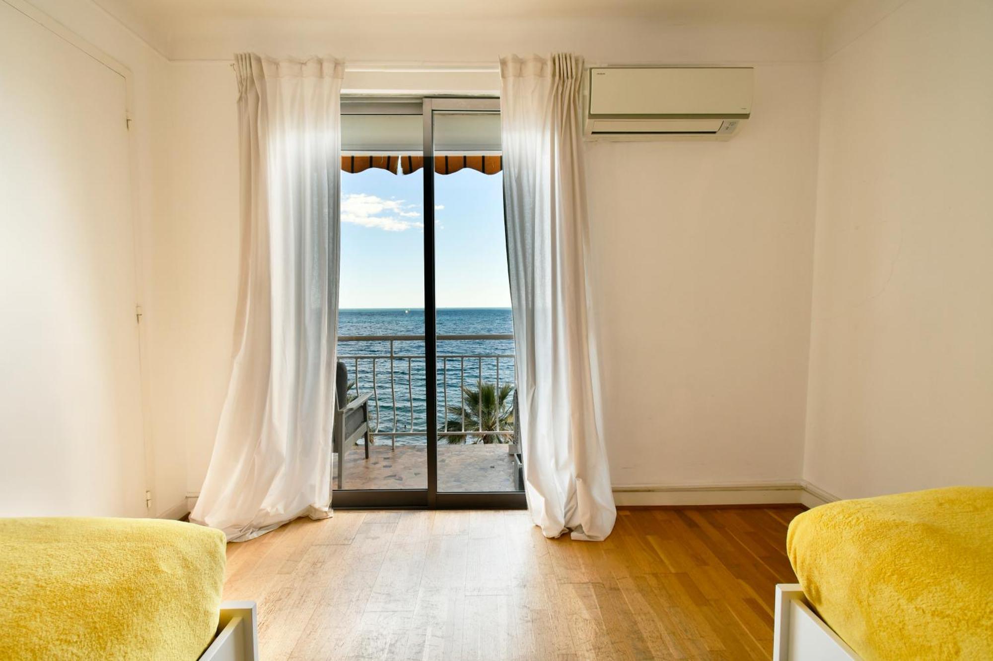 Plage Du Midi- Vue Sur Mer Standing Presta Cannes Luaran gambar